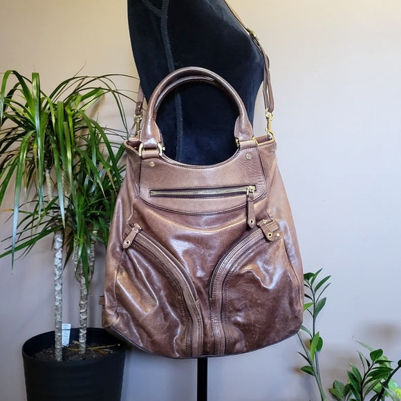 🌟Host Pick!🌟Cole Haan leather purse - Picture 2 of 9